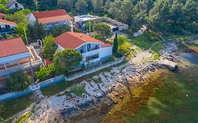 Apartments Dom Giricic